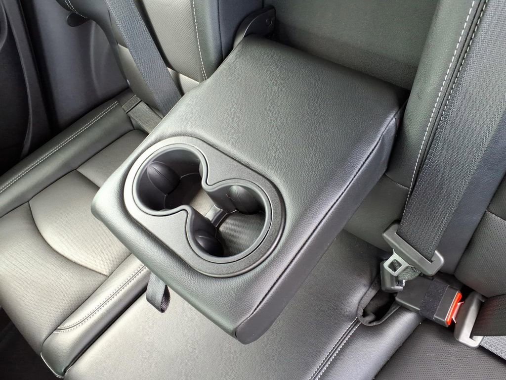 Certified 2024 GMC Terrain SLT image 29