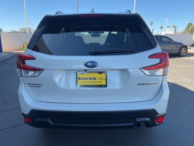 Used 2019 Subaru Forester Premium w/ All-Weather Package image 4