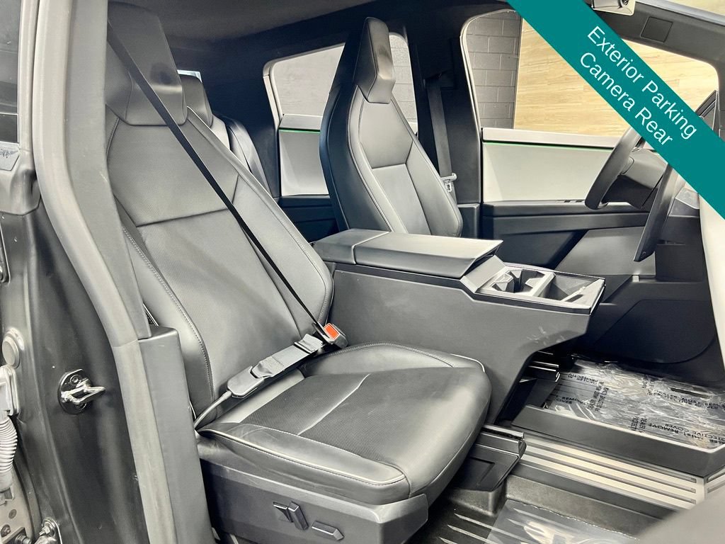 Used 2024 Tesla Cybertruck Cyberbeast AWD/4WD image 8