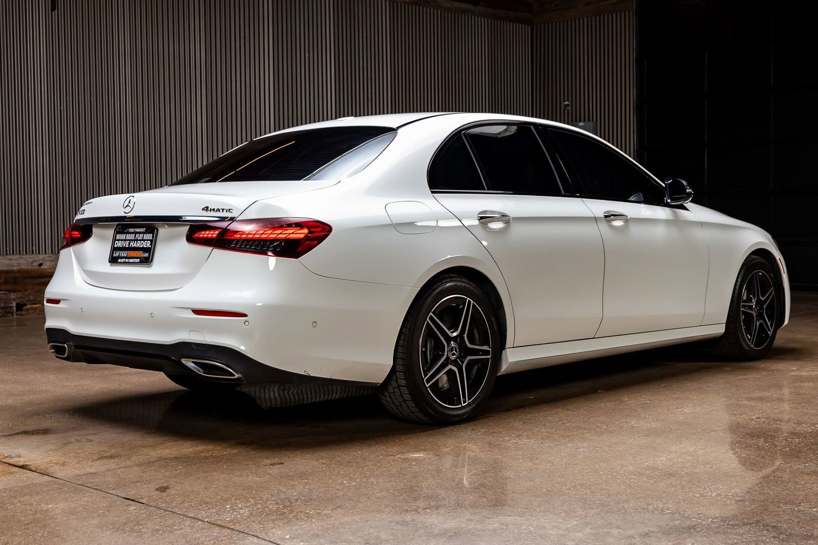 Used 2021 Mercedes-Benz E 450 4MATIC Sedan image 9