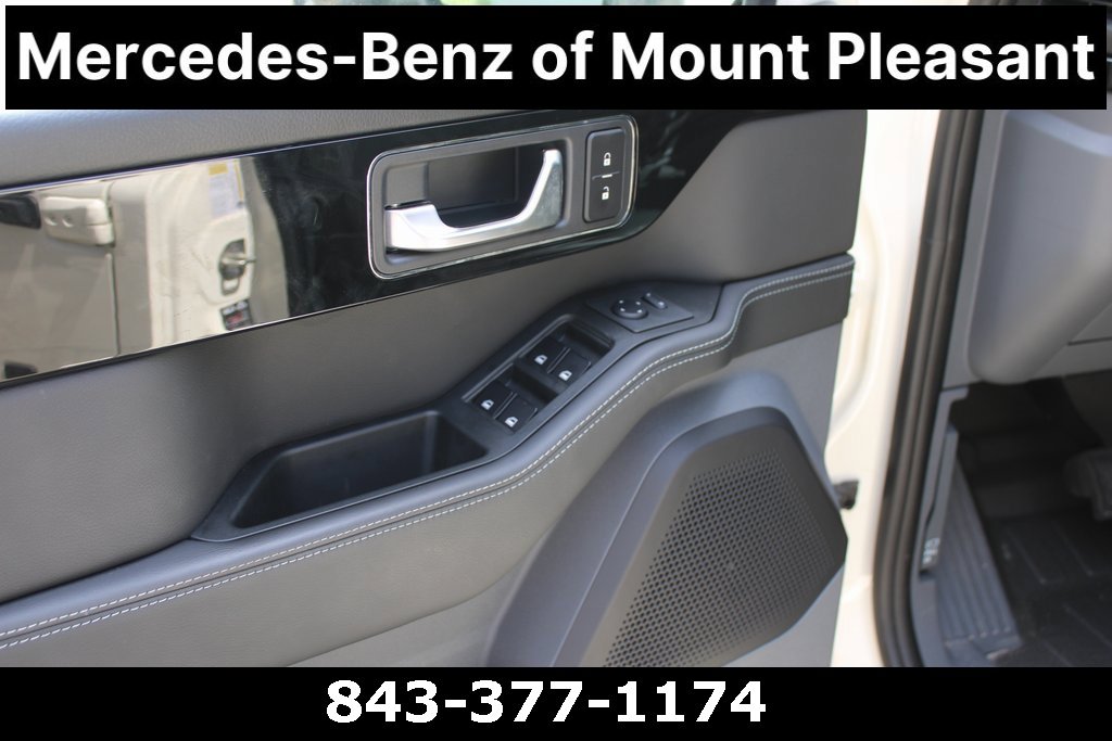 Used 2024 INEOS Grenadier Base image 17