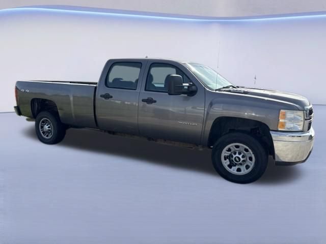 Used 2013 Chevrolet Silverado 3500 W/T AWD/4WD image 4