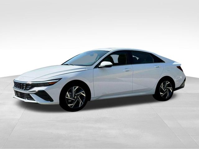 New 2025 Hyundai Elantra Limited image 2