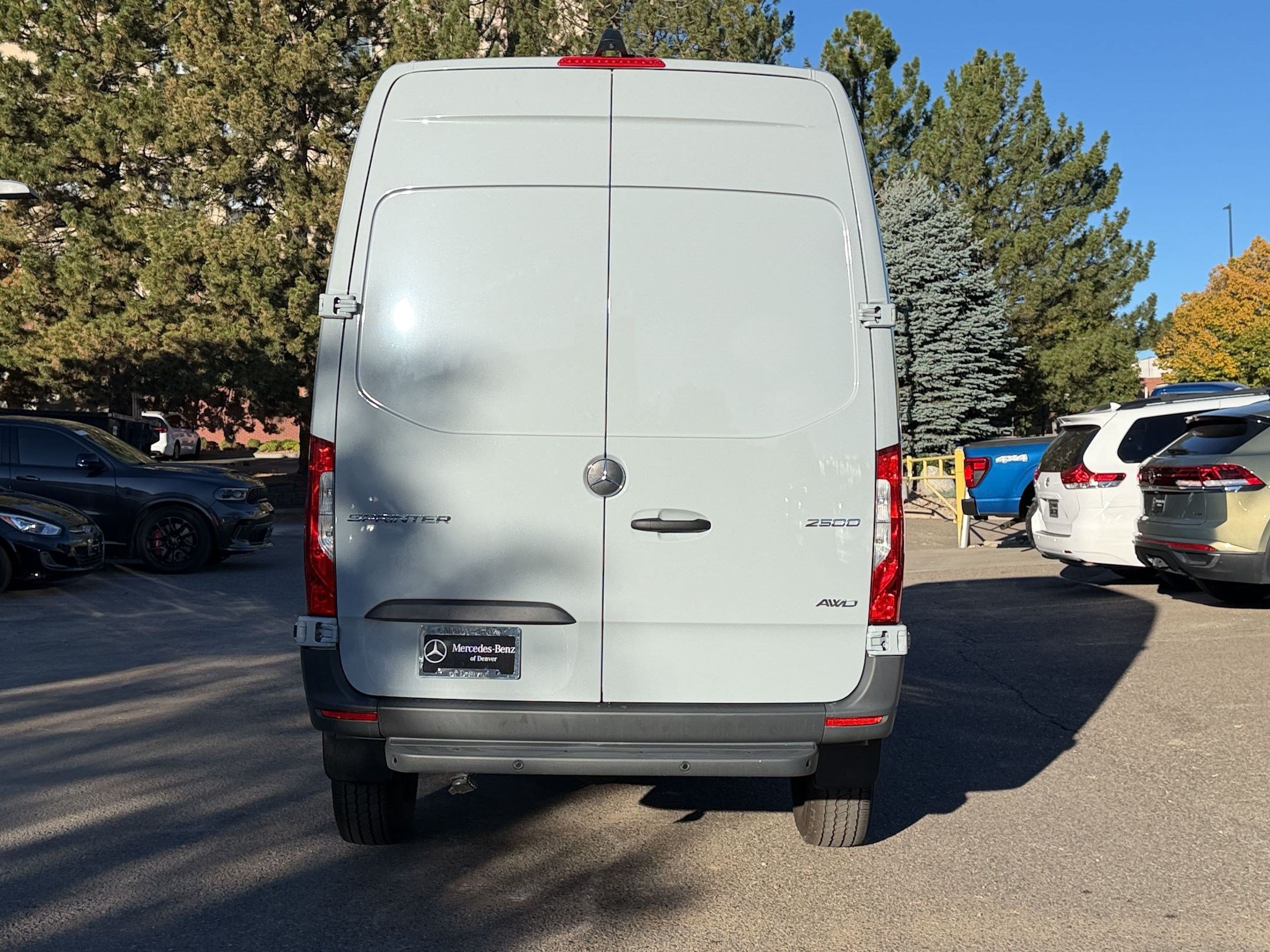 Used 2025 Mercedes-Benz Sprinter 2500 image 10