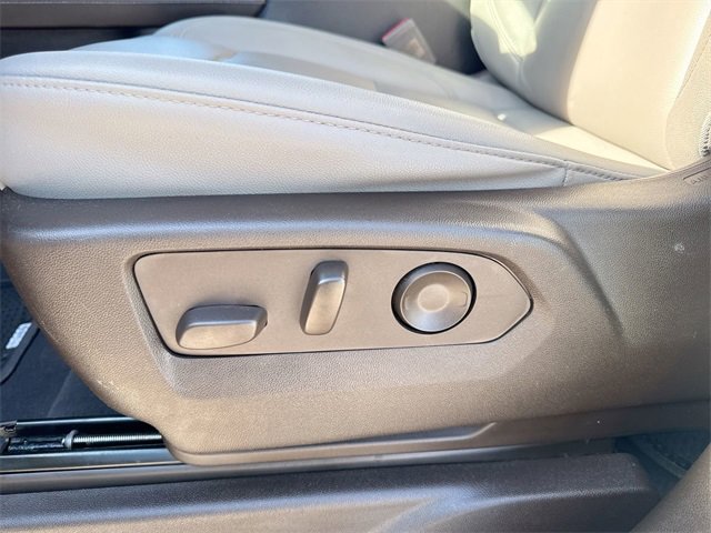 Used 2023 Chevrolet Tahoe LT w/ Luxury Package image 18