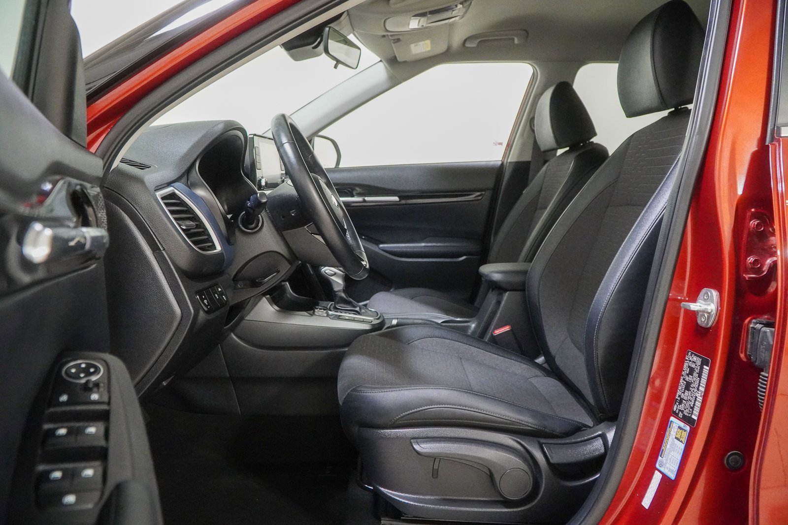 Used 2021 Kia Seltos S image 19