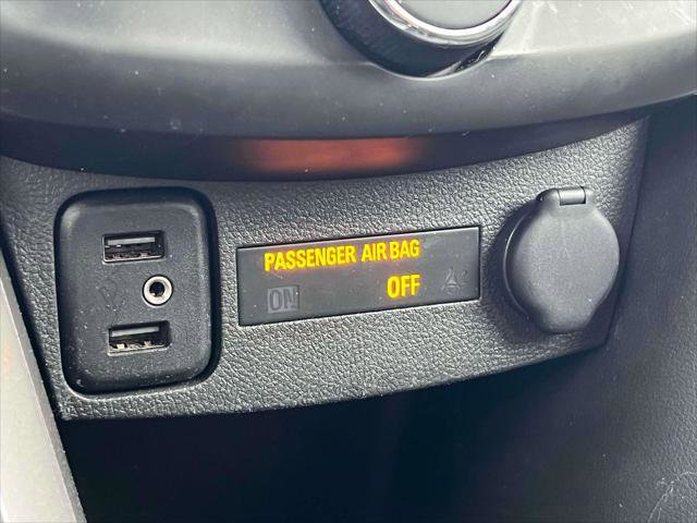 Used 2022 Chevrolet Trax LS w/ Tint and Cruise Package image 27