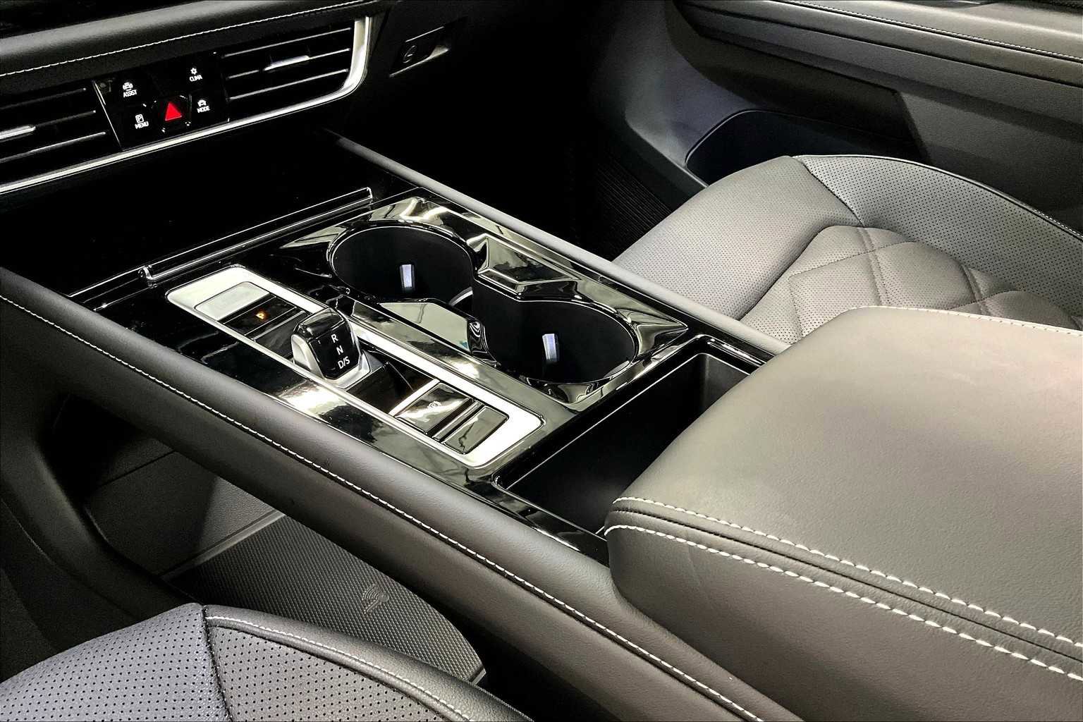 New 2026 Volkswagen Atlas SE image 10