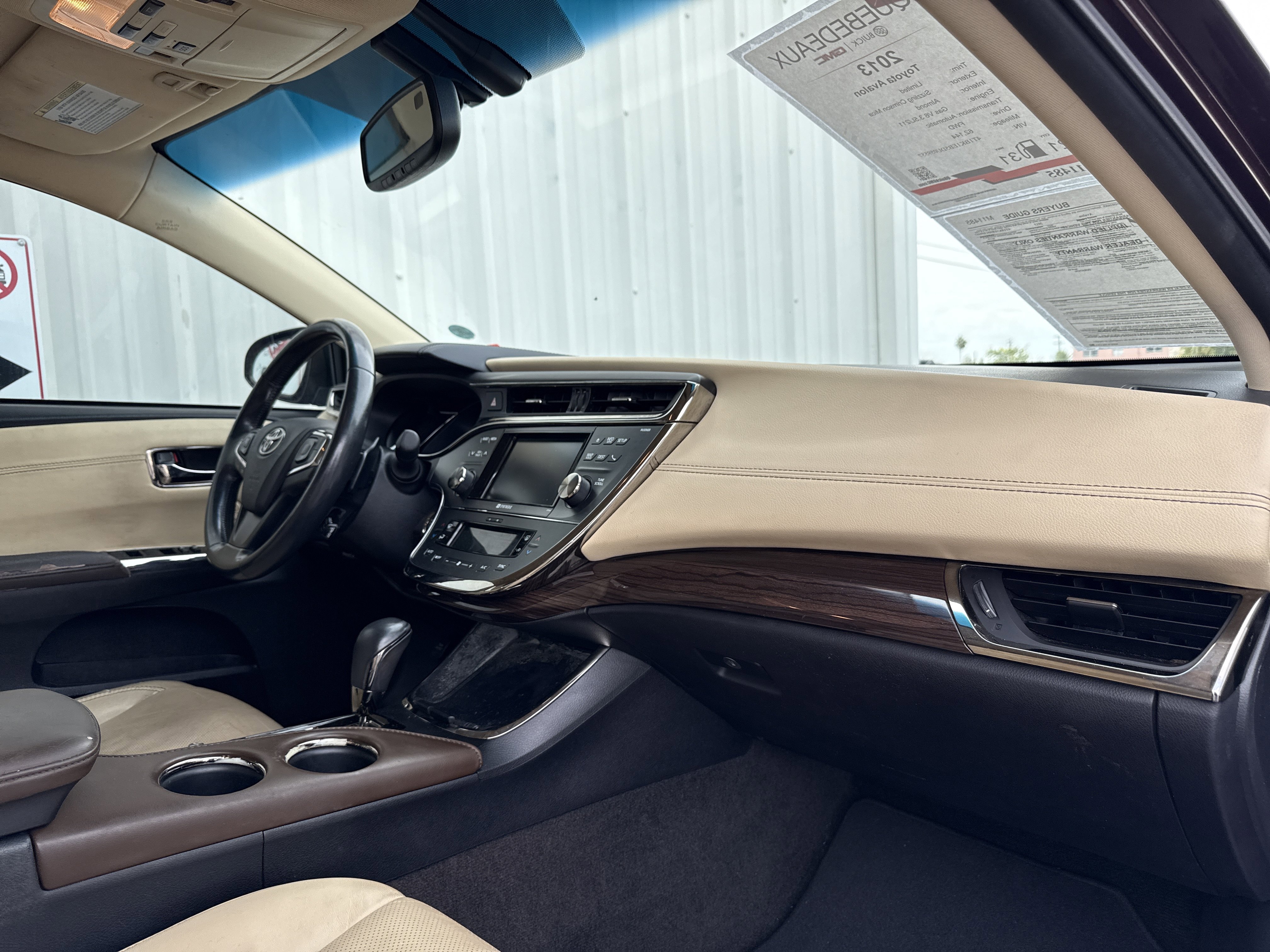 Used 2013 Toyota Avalon Limited image 35