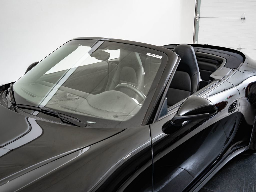 Used 2013 Porsche 911 Carrera 4S image 21