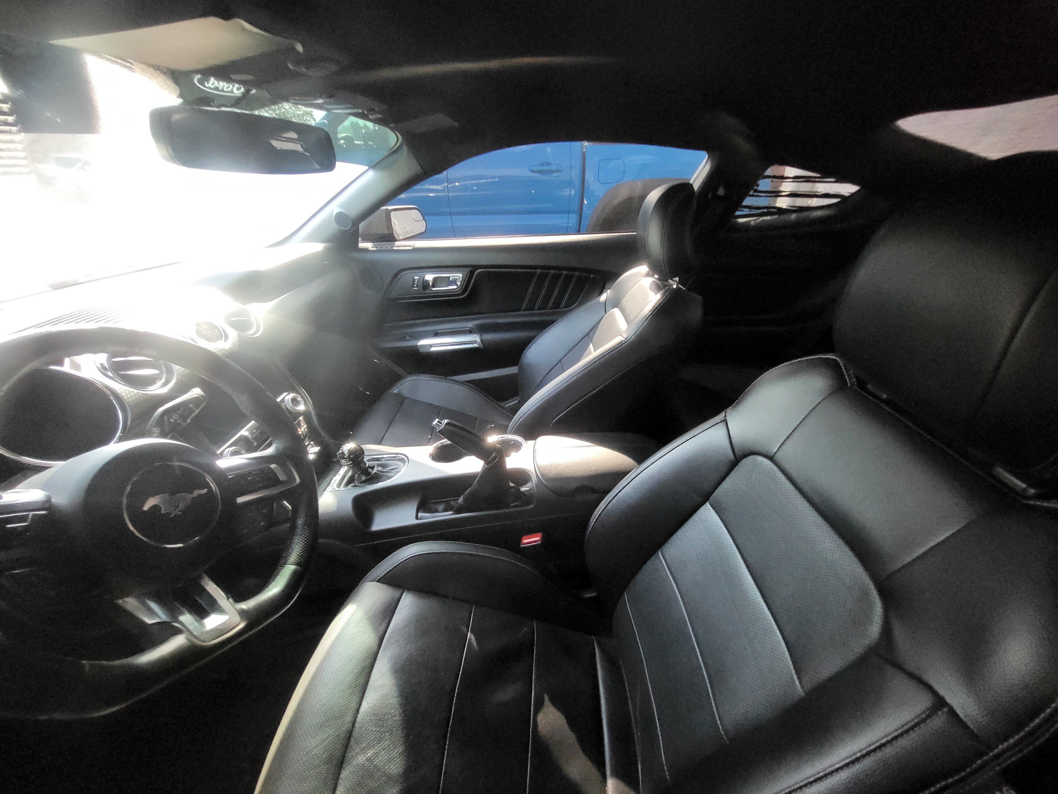 Used 2017 Ford Mustang GT Premium w/ GT Performance Package RWD image 10