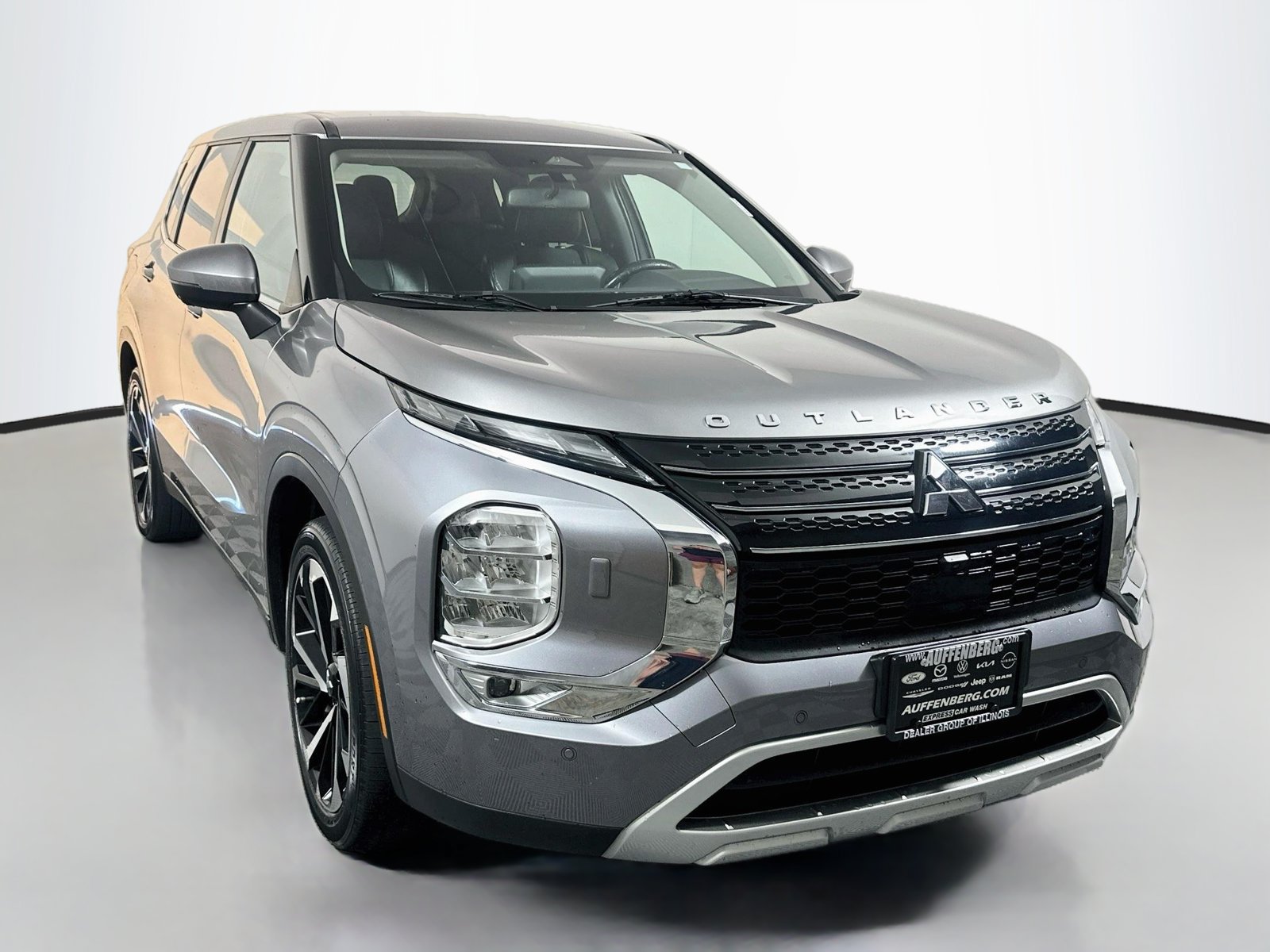 Used 2022 Mitsubishi Outlander SE AWD/4WD image 1