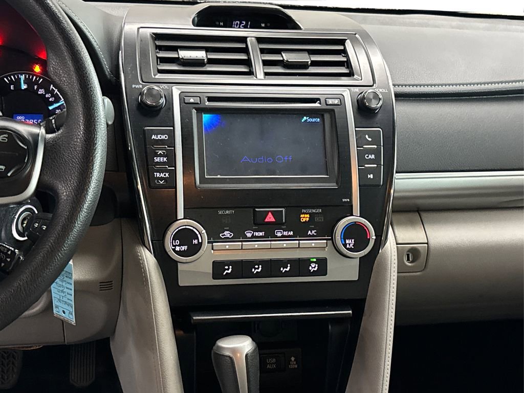 Used 2014 Toyota Camry LE image 17