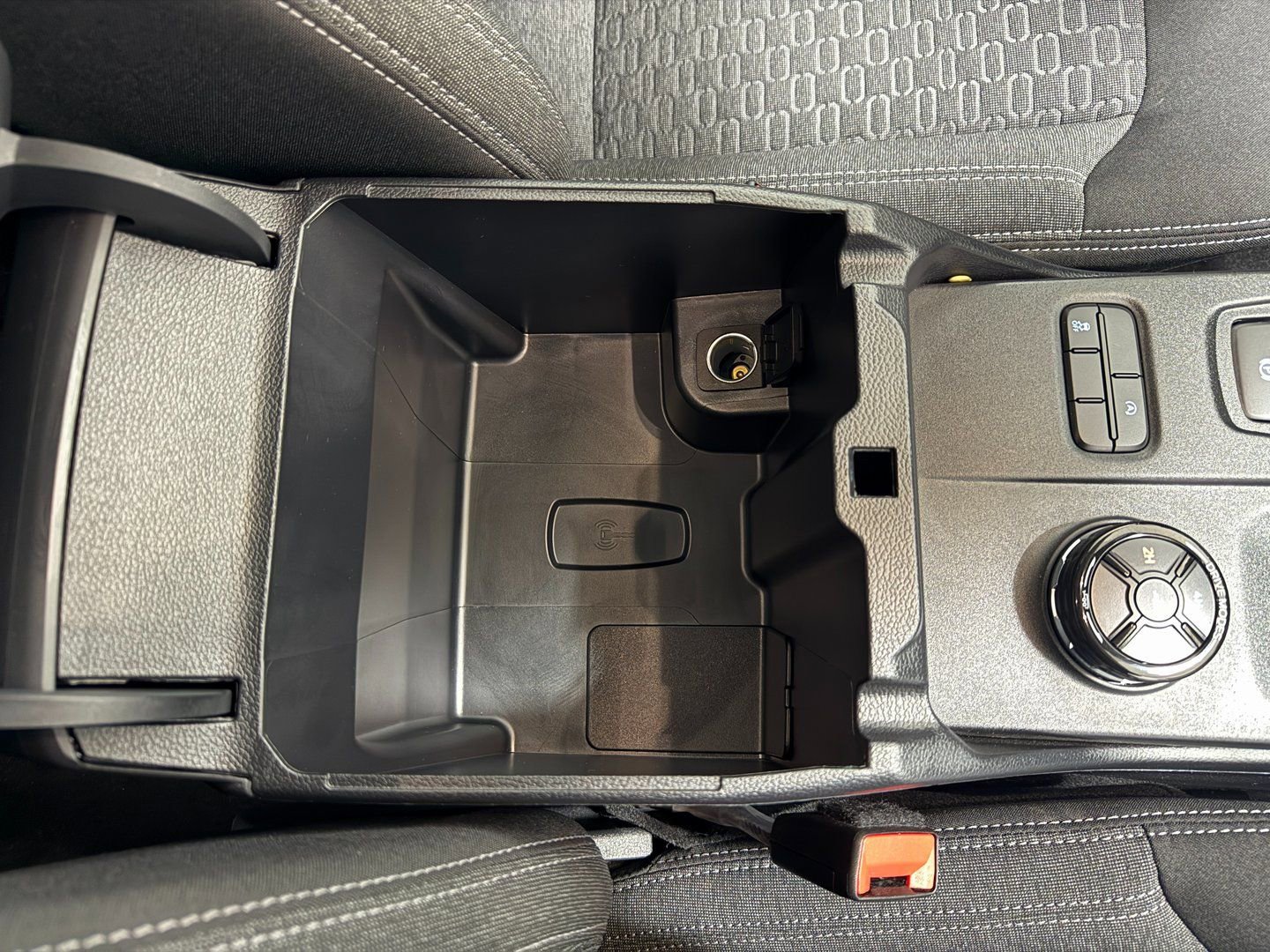 Used 2025 Ford Ranger XLT w/ Advanced Towing Package image 30