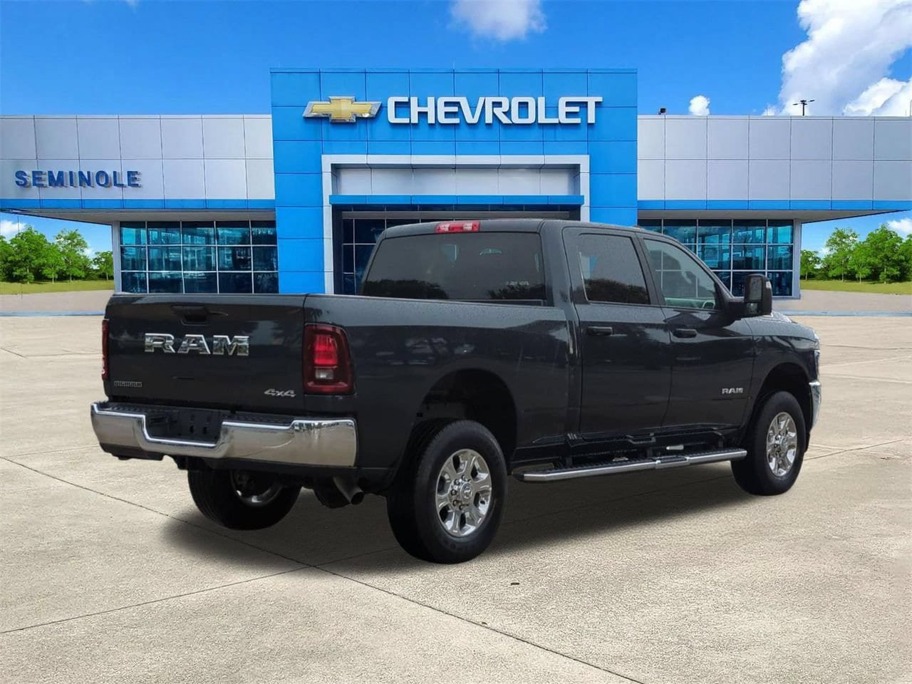 Used 2026 RAM 2500 Big Horn AWD/4WD image 4