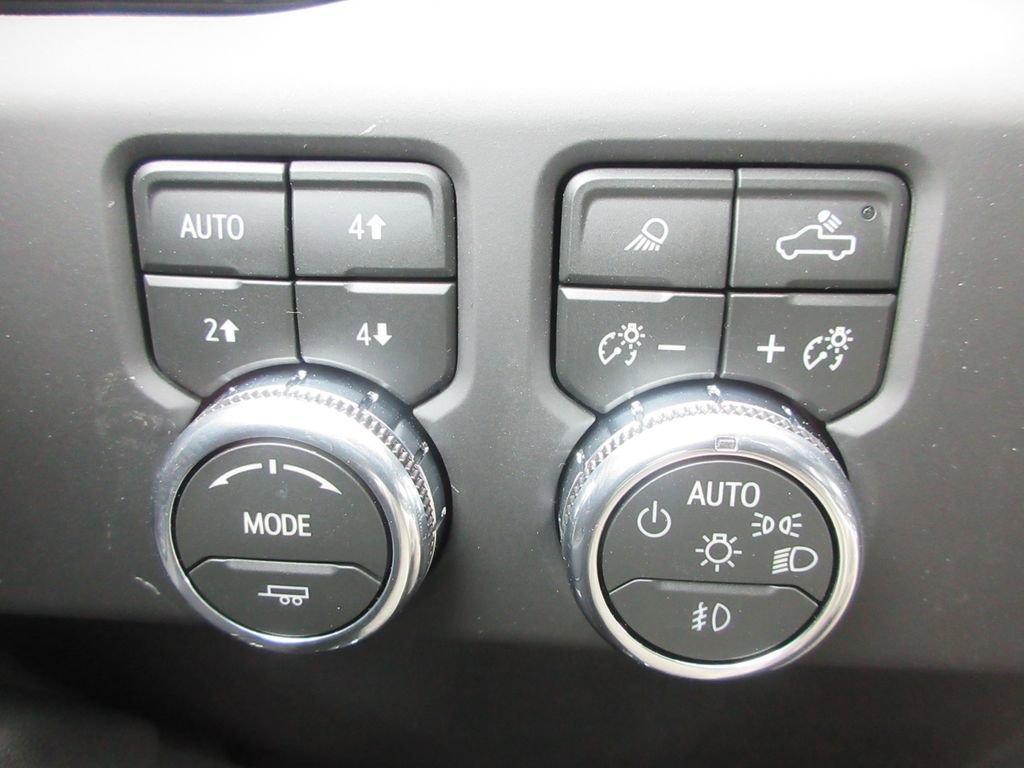 New 2026 GMC Sierra 1500 AT4 w/ AT4 Premium Package image 18