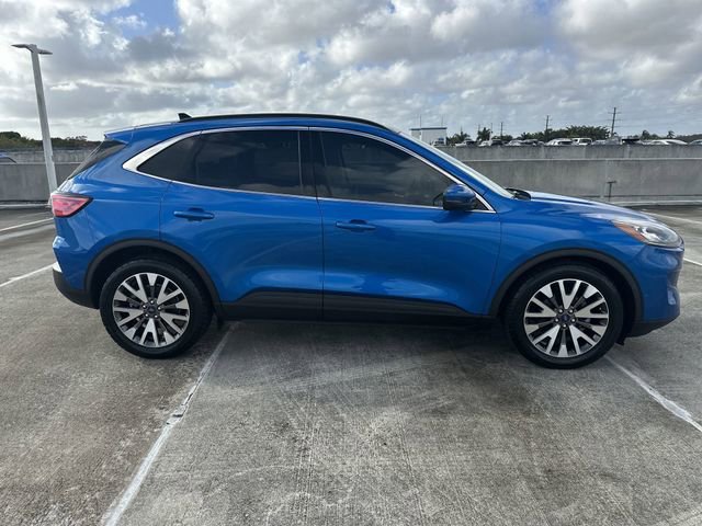 Used 2020 Ford Escape Titanium image 18