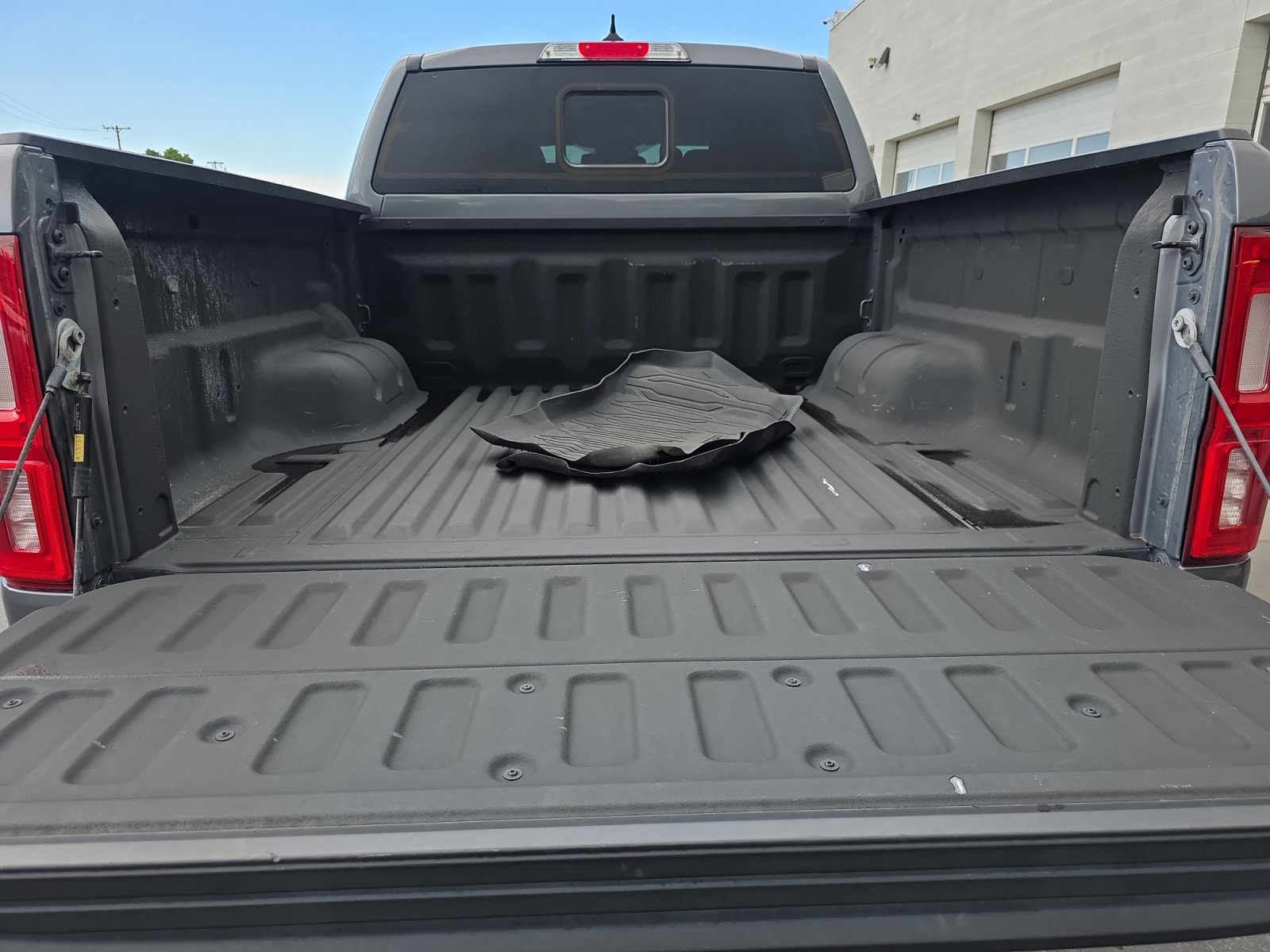 Used 2022 Ford Ranger Lariat w/ Tremor Off-Road Package AWD/4WD image 16
