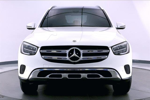 Used 2021 Mercedes-Benz GLC 300 4MATIC image 2