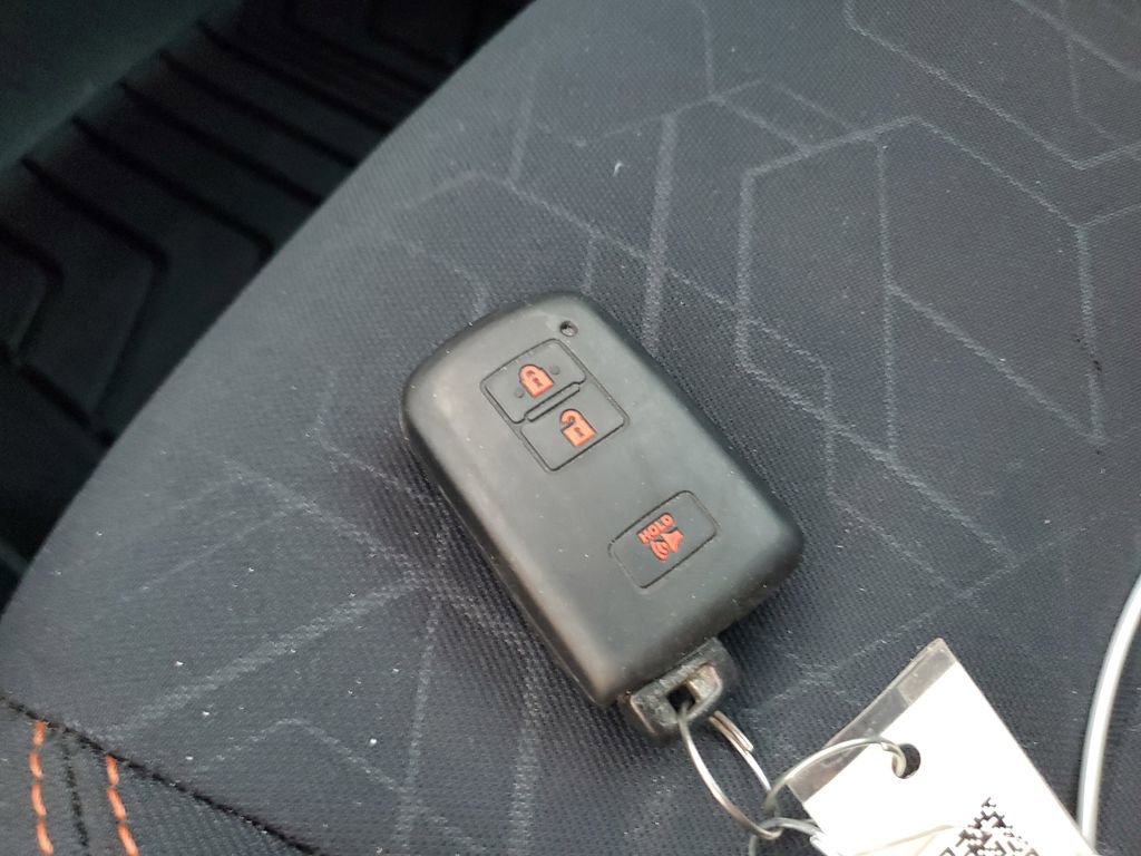 Used 2019 Toyota Tacoma TRD Off-Road image 29