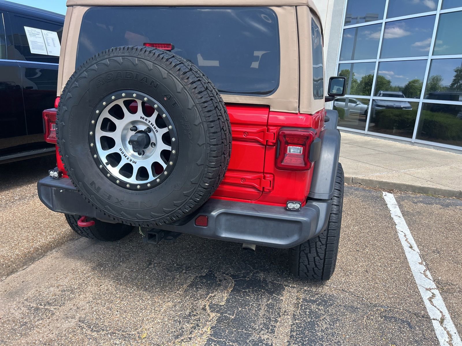 Used 2021 Jeep Wrangler Rubicon AWD/4WD image 10