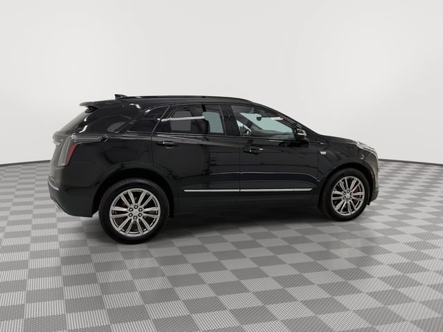 Certified 2026 Cadillac XT5 Sportv w/ LPO, Floor Liner Package AWD/4WD image 11
