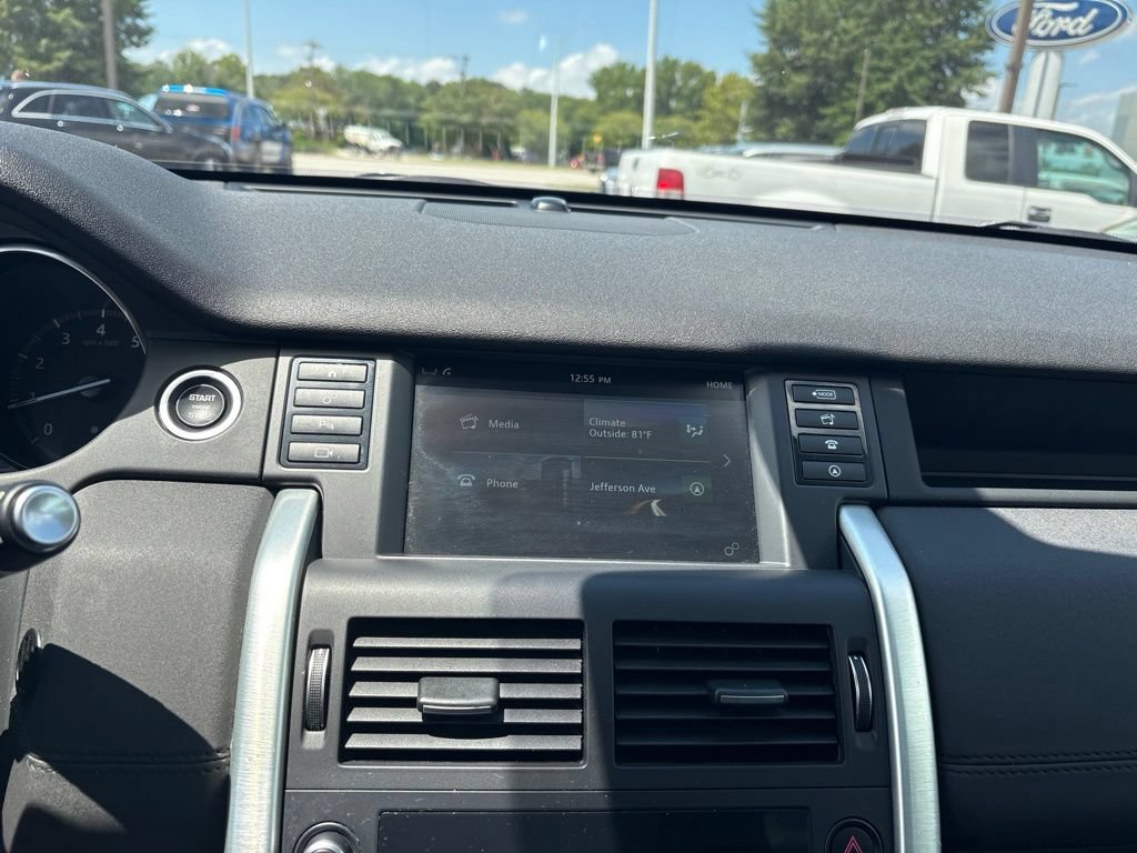 Used 2019 Land Rover Discovery Sport HSE AWD/4WD image 18