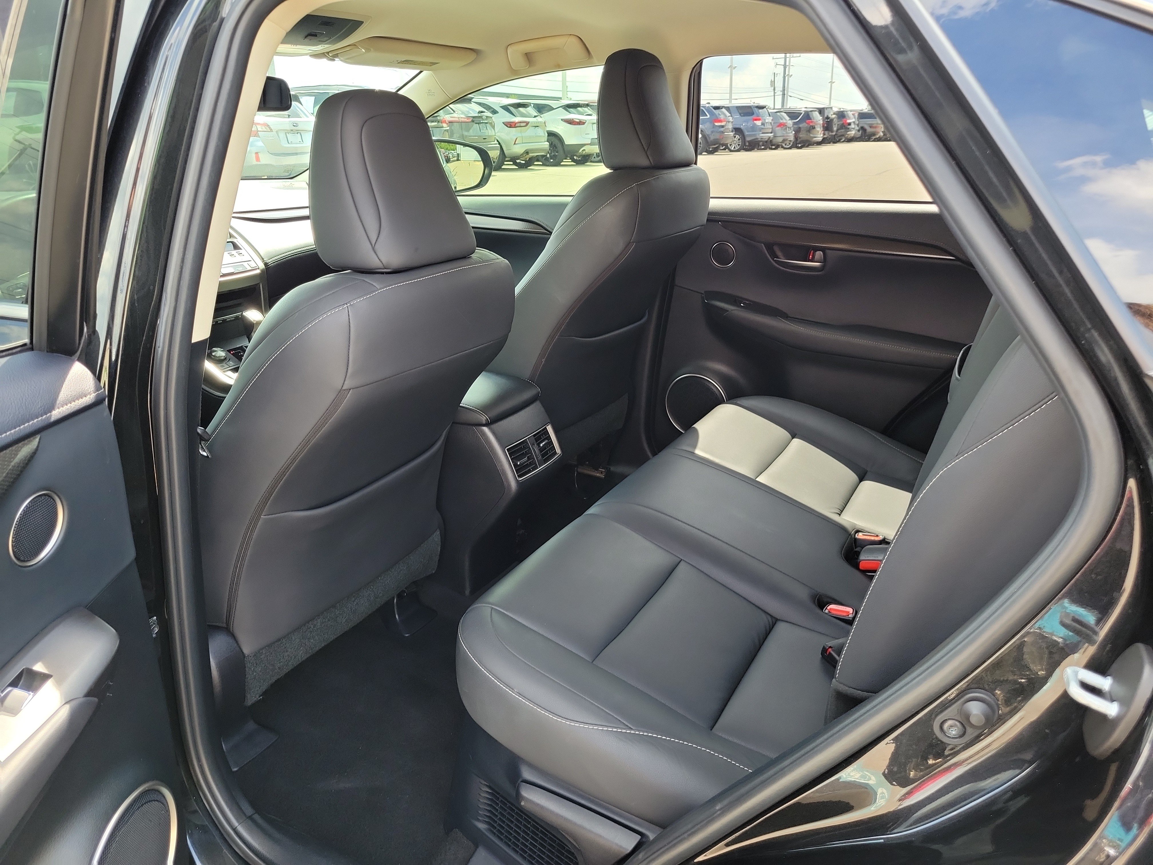 Used 2018 Lexus NX 300 AWD image 12