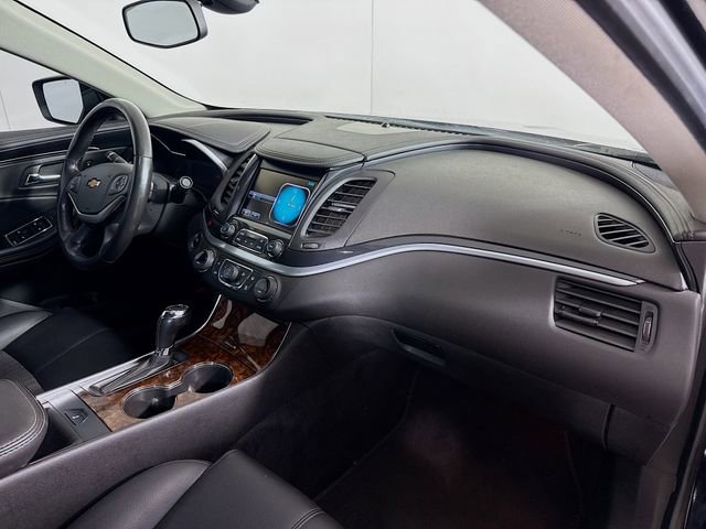Used 2019 Chevrolet Impala LT FWD image 30
