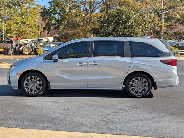 New 2026 Honda Odyssey Touring image 9