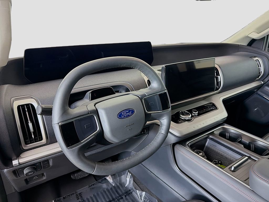 Used 2025 Ford Expedition Active image 20