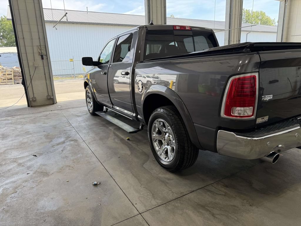 Used 2017 RAM 1500 Laramie AWD/4WD image 34