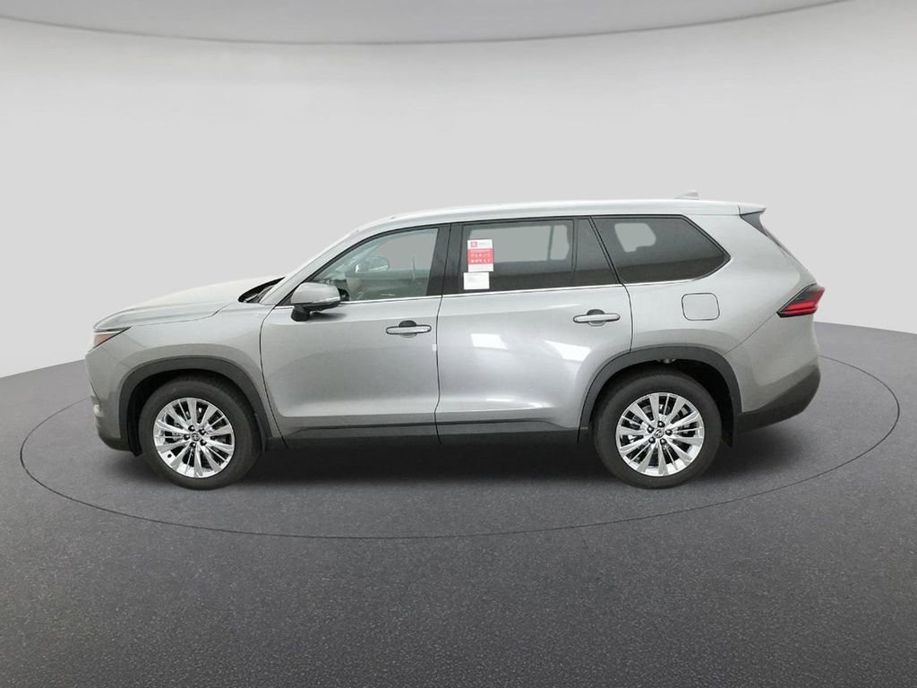 New 2026 Toyota Grand Highlander Platinum image 3