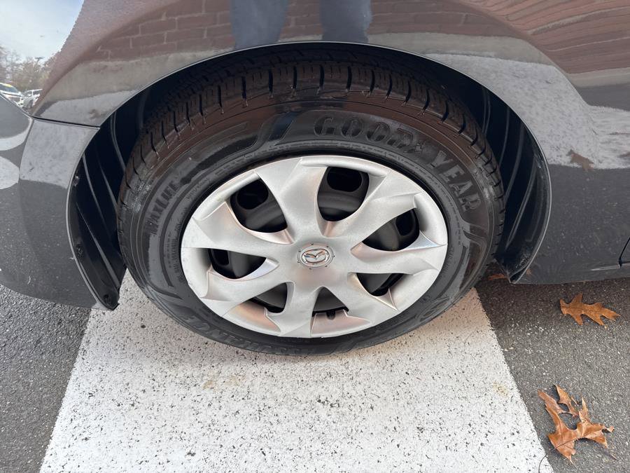 Used 2015 MAZDA MAZDA3 i Sport image 13