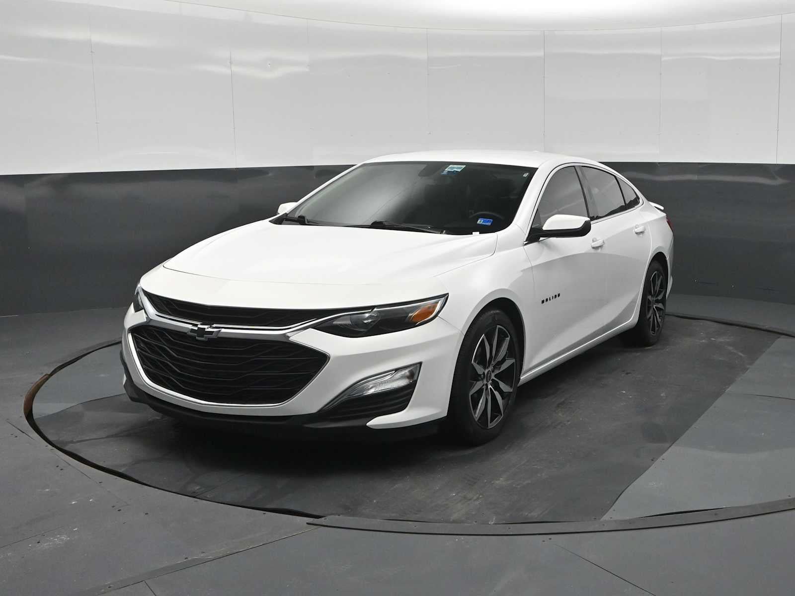 Used 2021 Chevrolet Malibu RS FWD image 5
