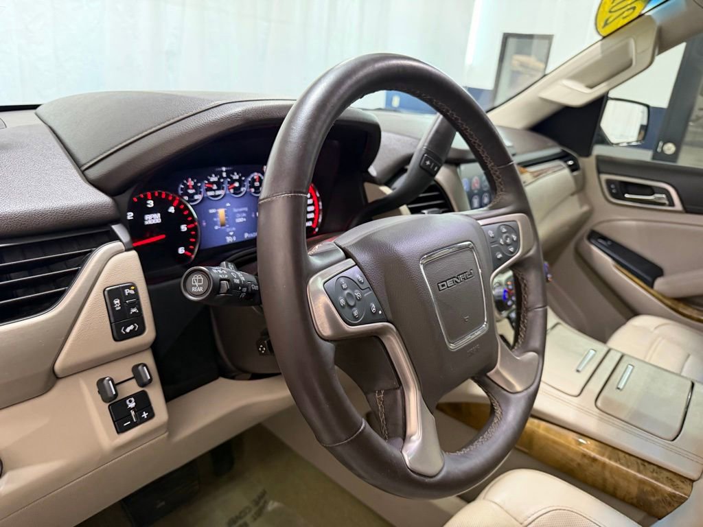 Used 2016 GMC Yukon Denali w/ Open Road Package RWD image 20