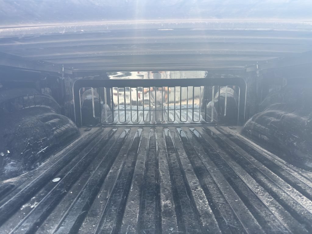 Used 2023 RAM 1500 Laramie AWD/4WD image 19