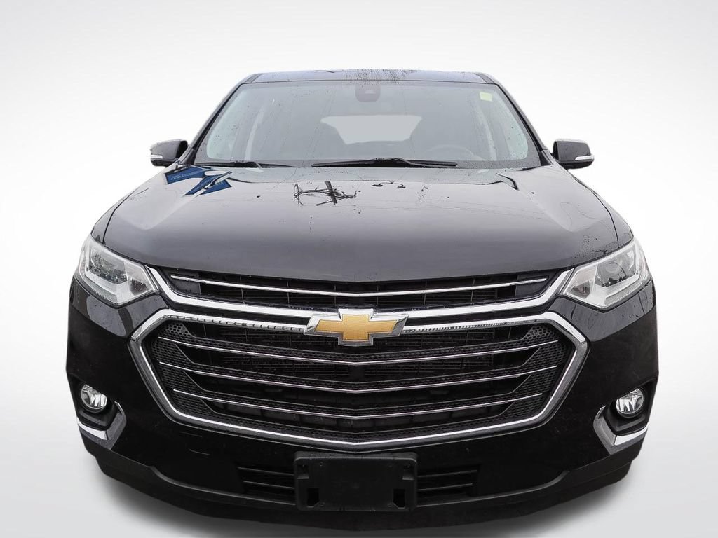 Used 2020 Chevrolet Traverse LT FWD image 2