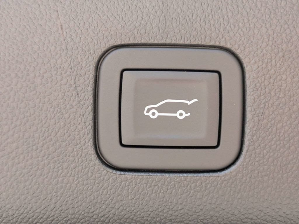 New 2026 GMC Yukon Elevation AWD/4WD image 14