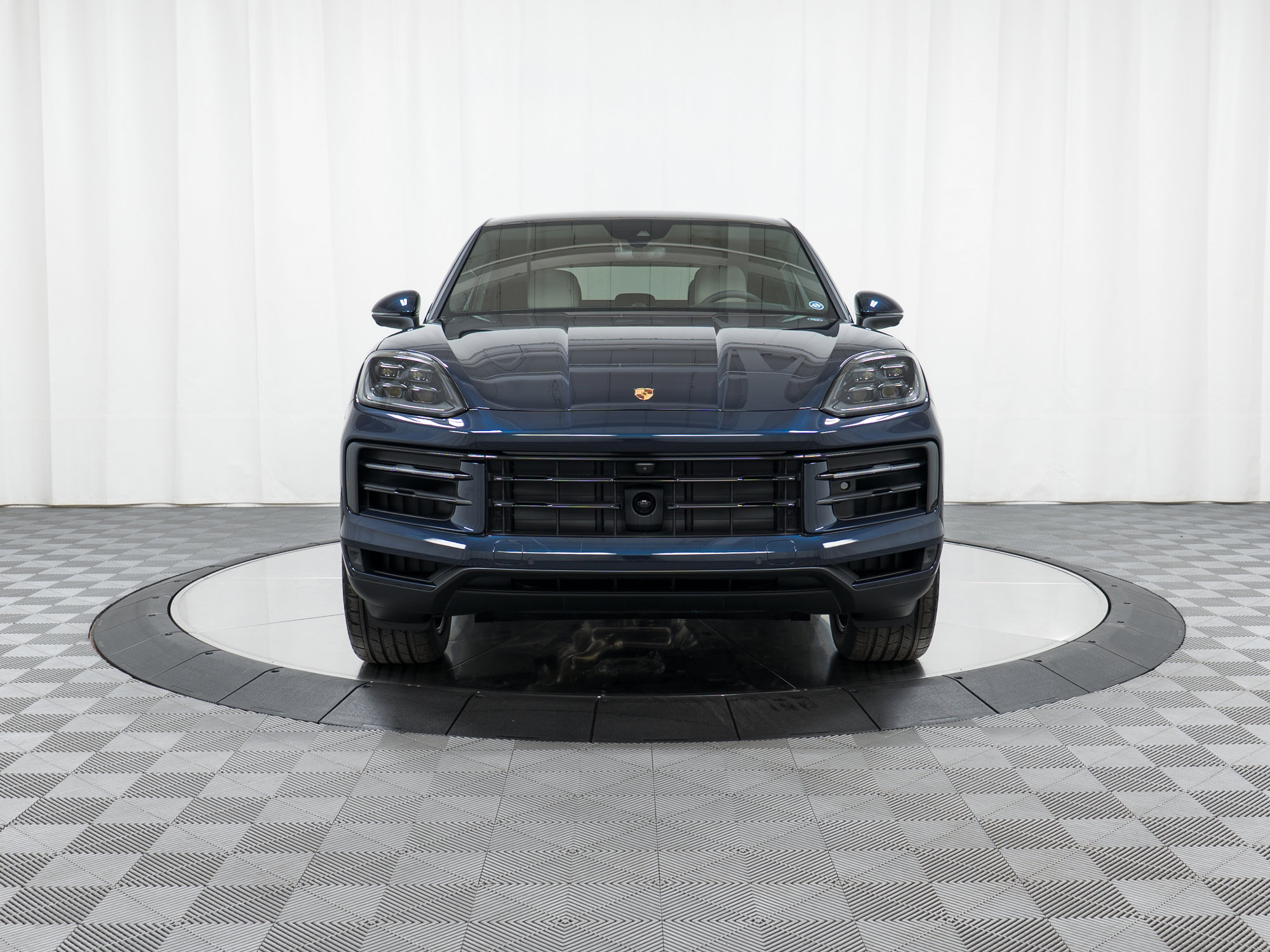 New 2026 Porsche Cayenne Coupe image 10