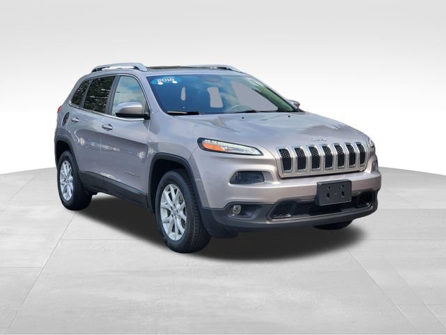 Used 2018 Jeep Cherokee Latitude Plus w/ Comfort/Convenience Group AWD/4WD image 7