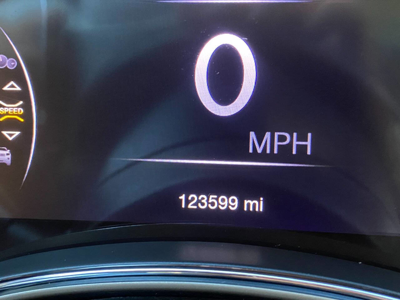 Used 2017 Jeep Grand Cherokee Summit w/ Platinum Series Group image 25