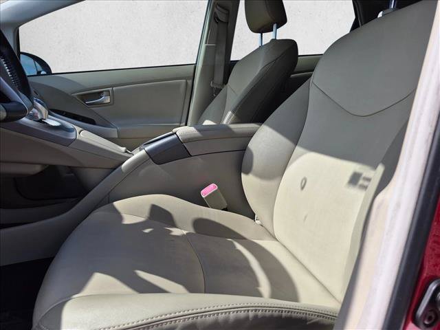 Used 2013 Toyota Prius Four w/ Deluxe Solar Roof Pkg FWD image 12
