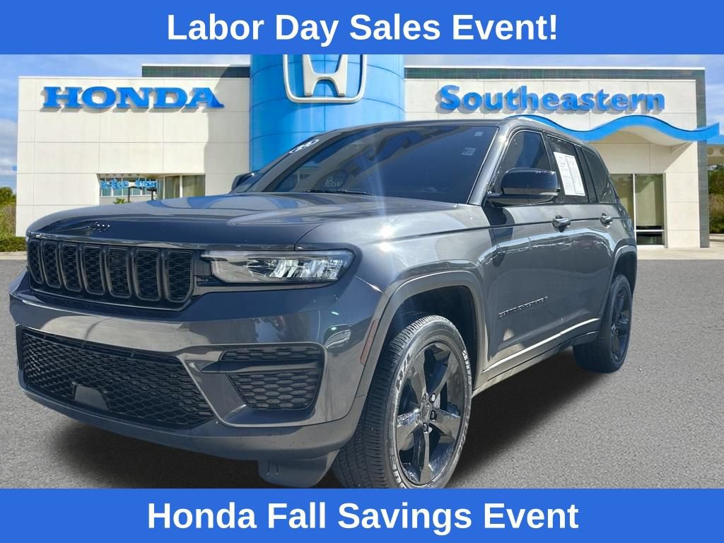 Used 2024 Jeep Grand Cherokee Altitude