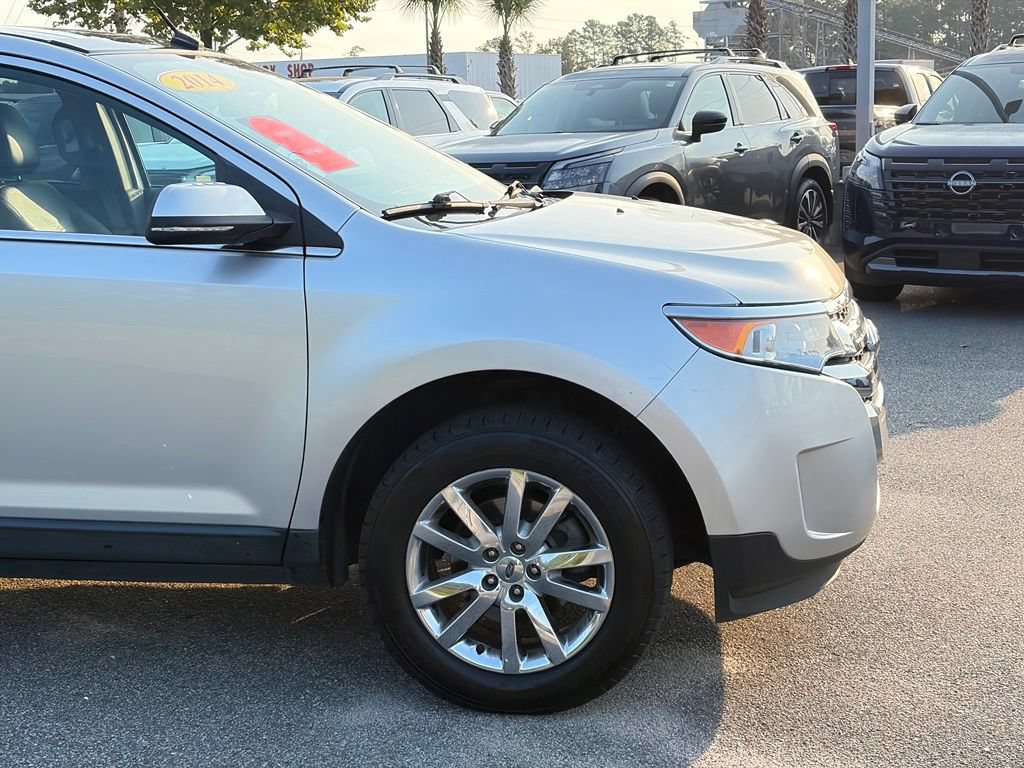 Used 2014 Ford Edge Limited w/ Equipment Group 302A AWD/4WD image 11