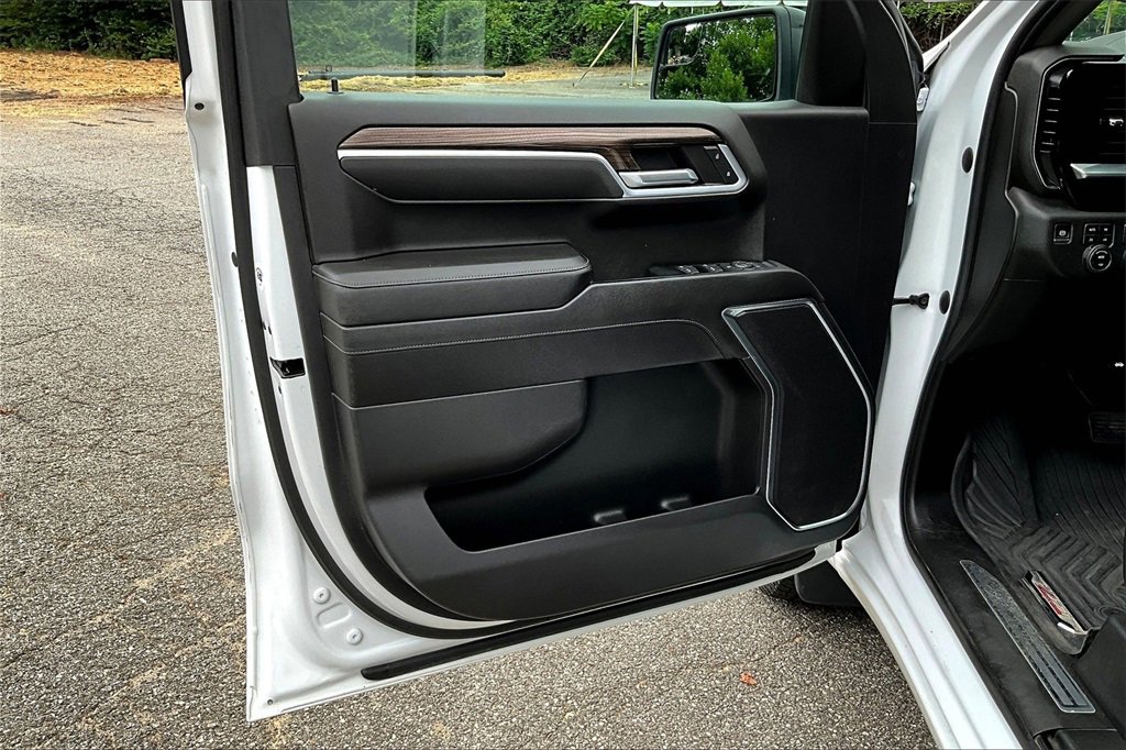 Certified 2022 Chevrolet Silverado 1500 RST image 17