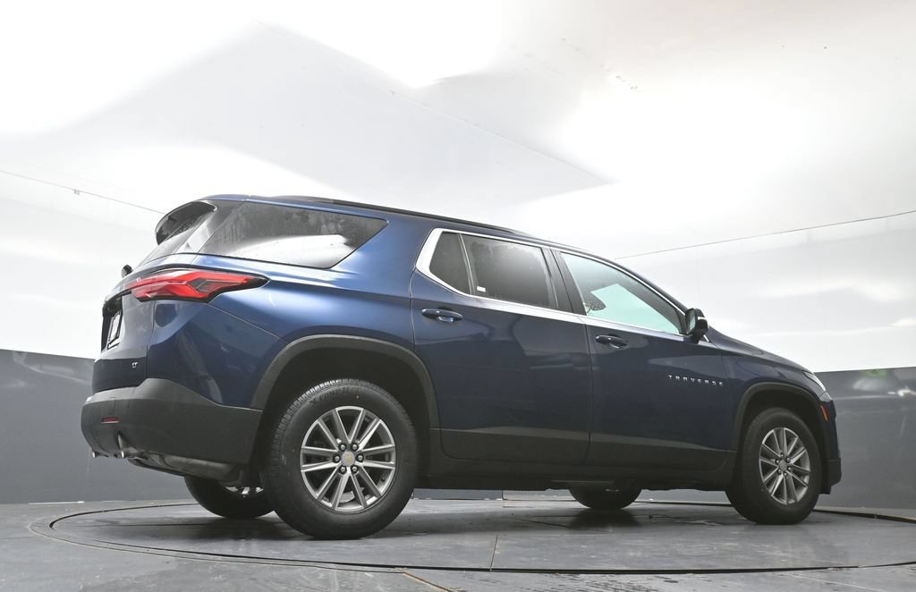 Used 2023 Chevrolet Traverse LT w/ LPO, Floor Liner Package AWD/4WD image 52