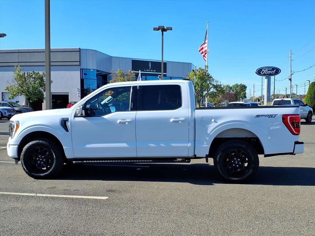 Certified 2022 Ford F150 XLT w/ Equipment Group 302A High image 4