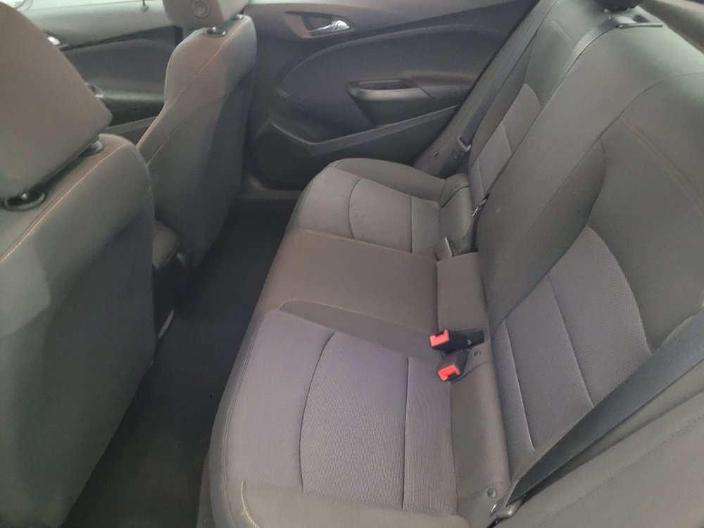 Used 2018 Chevrolet Cruze LS image 18