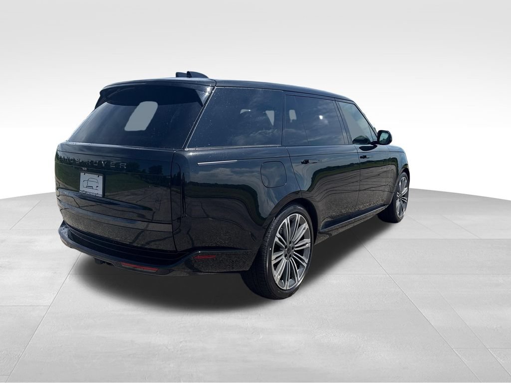 New 2026 Land Rover Range Rover Long Wheelbase SE AWD/4WD image 7